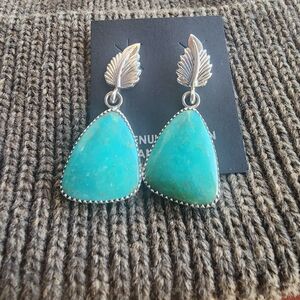 🆕️Turquoise and Silver Native Made Drop Earrings~ So Pretty ~ Fox Turquoise